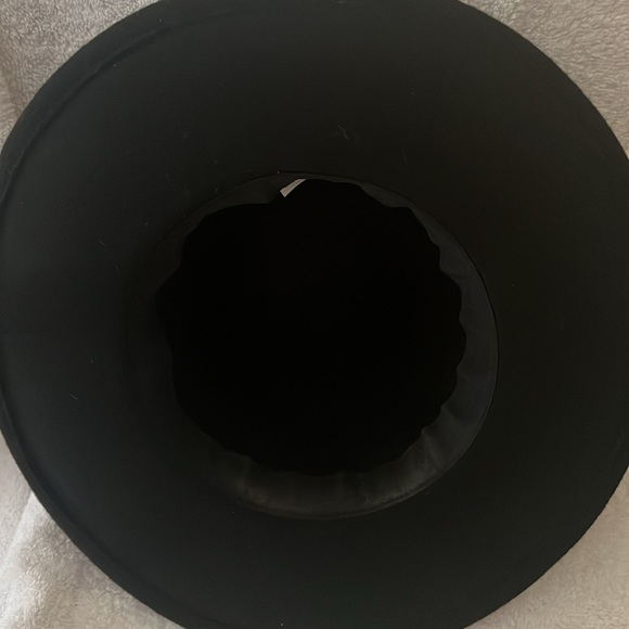 Cute Festival Hat! - Picture 2 of 3